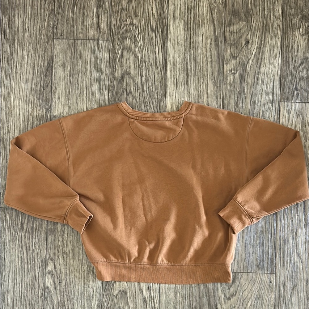 Universal Threads Sweater - Picture 3 of 3